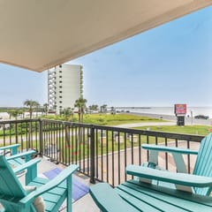 Jewell By The Sea