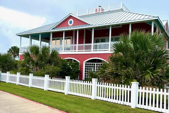 The Beachside Villa - Image 1